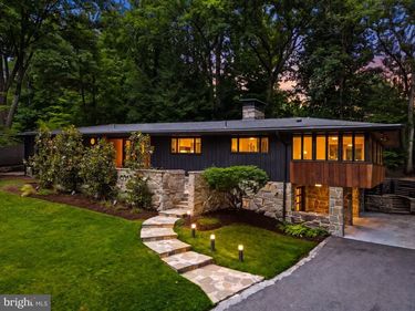 6513 BRADLEY BOULEVARD , BETHESDA, MD 20817