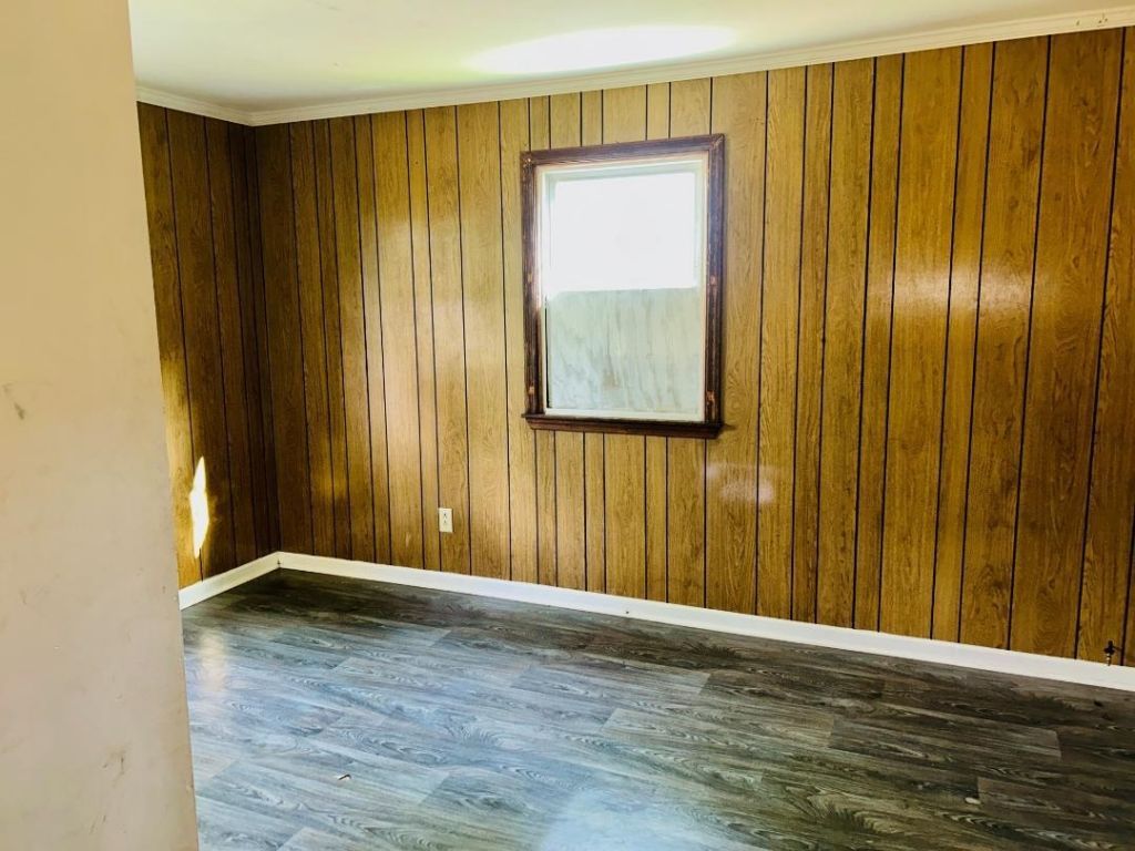 812 Jaycee Terrace  Photo 4