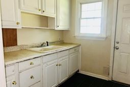 812 Jaycee Terrace  photo 4