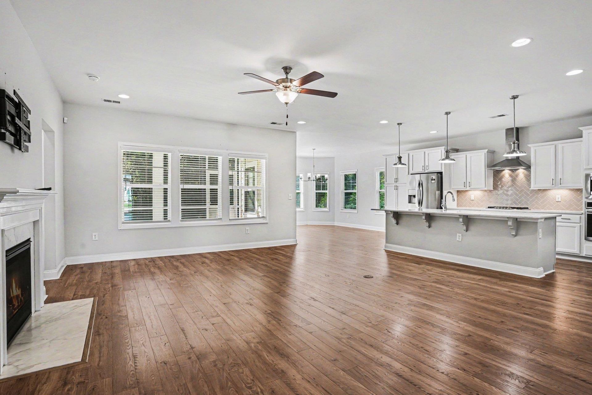 549 Indigo Bay Circle  Photo 7