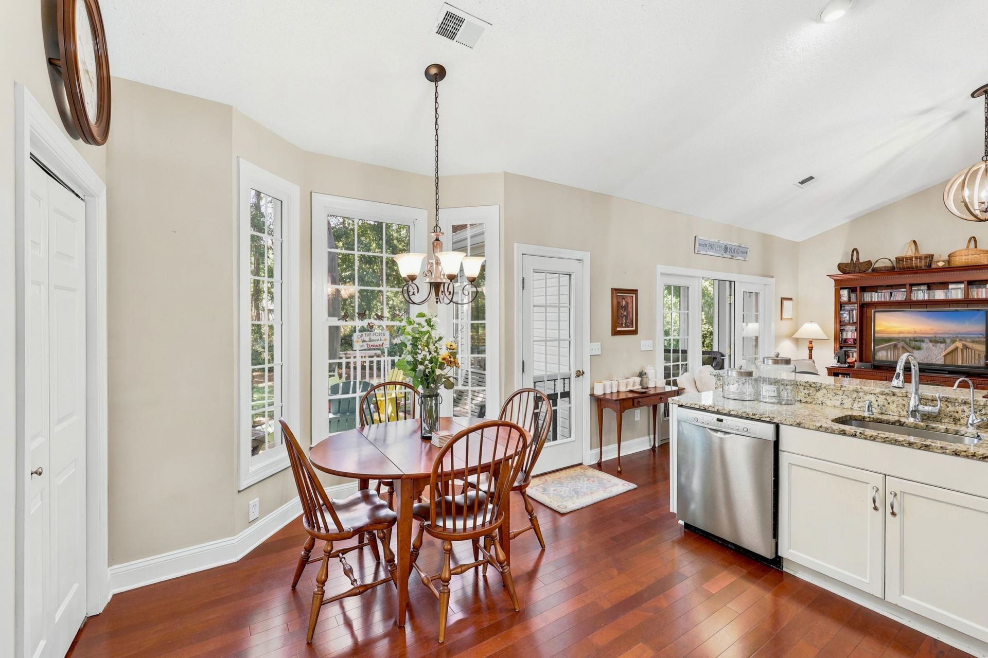 20 Ludlow Ct.  Photo 16