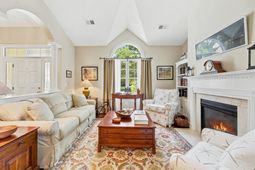 20 Ludlow Ct.  photo 4