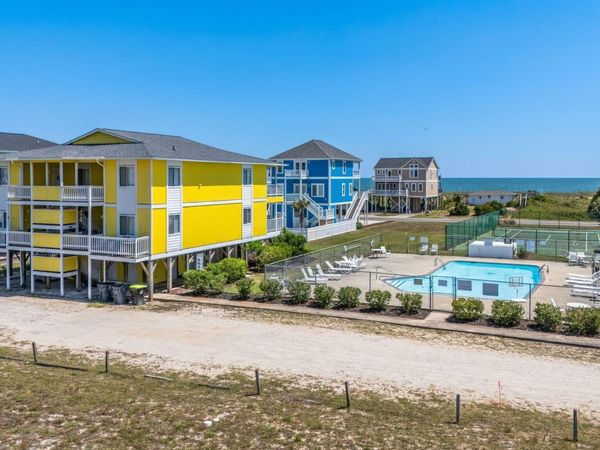 1068 Ocean Boulevard W, Unit # 9d, Holden Beach, NC 28462