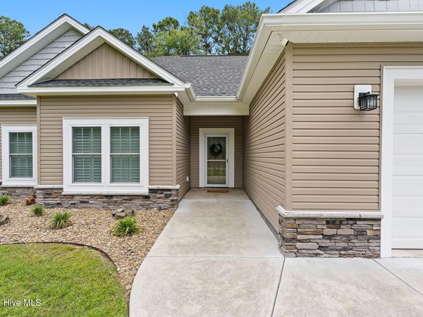 676 Boundary Loop Road NW, Calabash, NC 28467