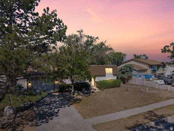 10338 S VIOLET DR , White City, UT 84094