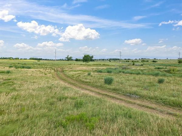 6600 Woodard Avenue , Cleburne, TX 76033