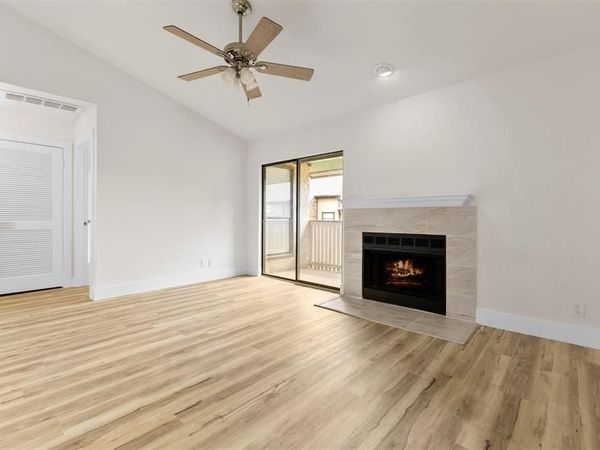 1204 Harwell Drive, Unit 2126, Arlington, TX 76011