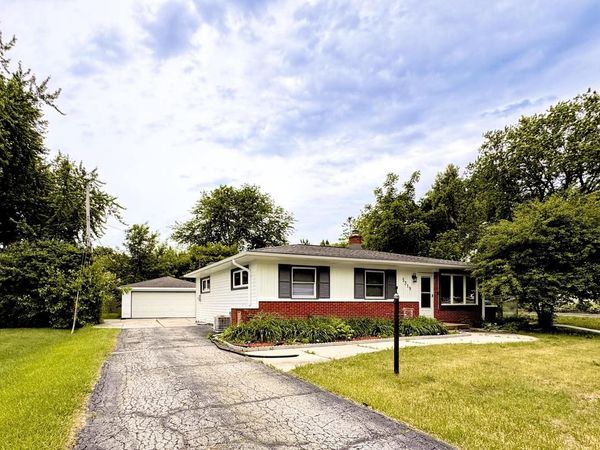 5319 W Spring LANE, Milwaukee, WI 53223