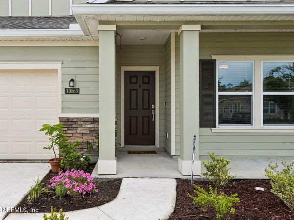 10863 VENTNOR Avenue, Jacksonville, FL 32218