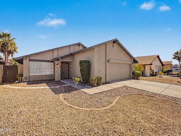 4415 W MORROW Drive, Glendale, AZ 85308