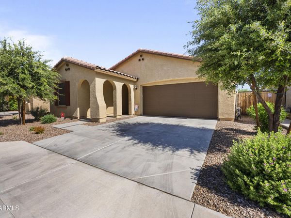 654 E BUCKINGHAM Avenue, Gilbert, AZ 85297