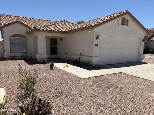 1351 W LARK Drive, Chandler, AZ 85286