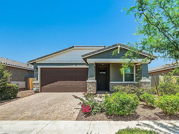 17302 W RUNNING DEER Trail, Surprise, AZ 85387