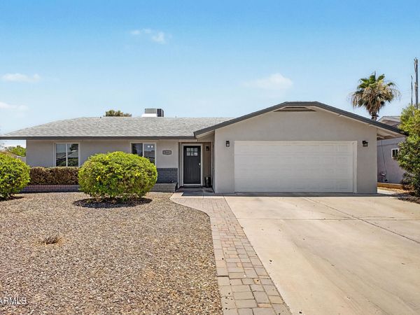 139 E HEATHER Avenue, Gilbert, AZ 85234