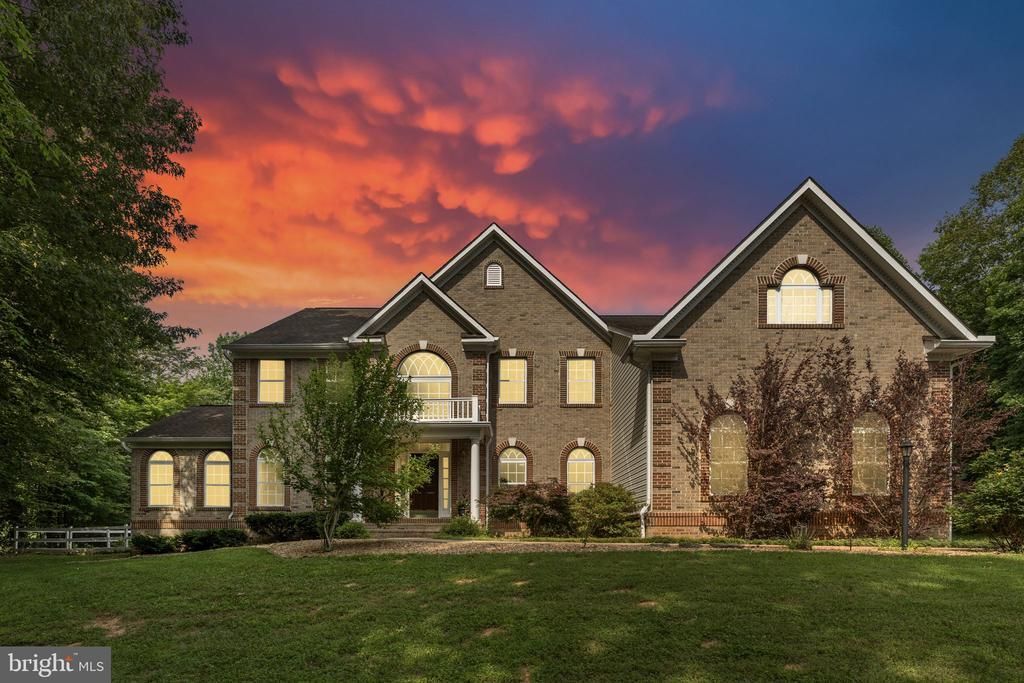 32 Mills Hollow Drive , Fredericksburg, VA 22406 Main Photo