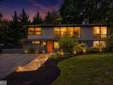 7707 HOLMES RUN DRIVE , FALLS CHURCH, VA 22042
