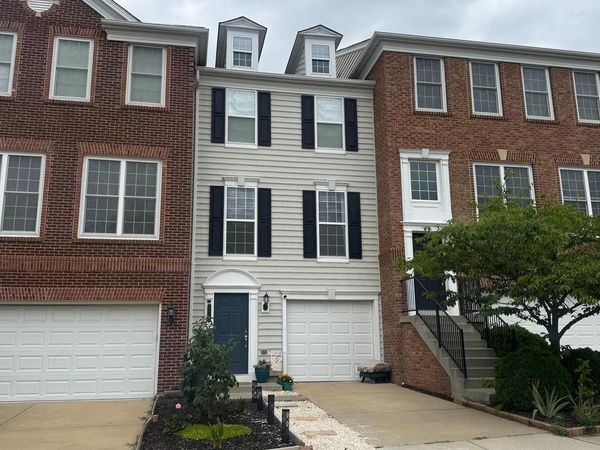 42703 WILMAR SQUARE, BROADLANDS, VA 20148