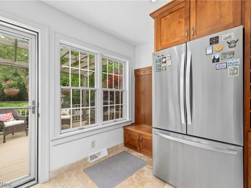 25947 Bagley Road , Olmsted Falls, OH 44138 Photo 13