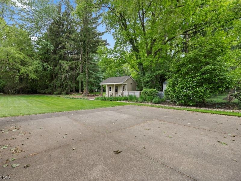 25947 Bagley Road , Olmsted Falls, OH 44138 Photo 38
