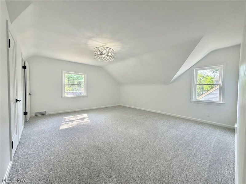 5751 Onaway Oval, Parma, OH 44130 Photo 17