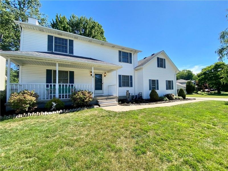 869 MOSS CANYON Drive, Amherst, OH 44001 Photo 1