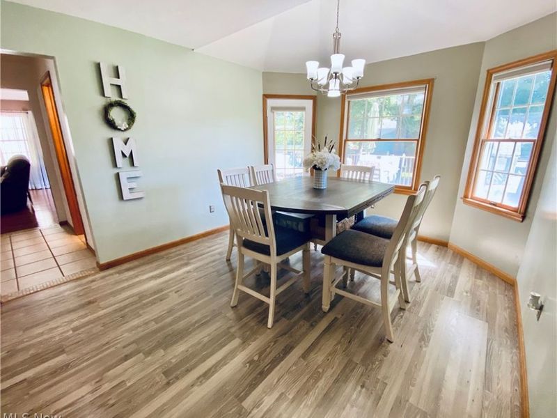 869 MOSS CANYON Drive, Amherst, OH 44001 Photo 13