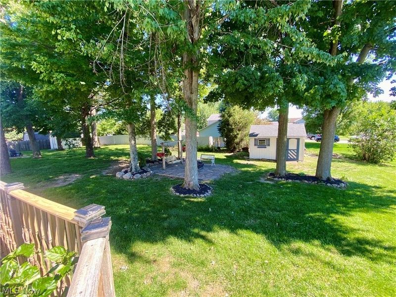 869 MOSS CANYON Drive, Amherst, OH 44001 Photo 3