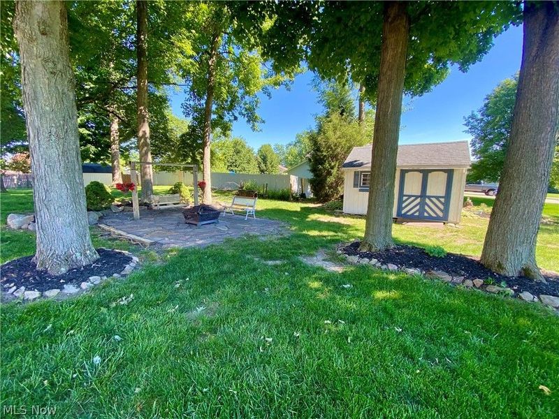 869 MOSS CANYON Drive, Amherst, OH 44001 Photo 39