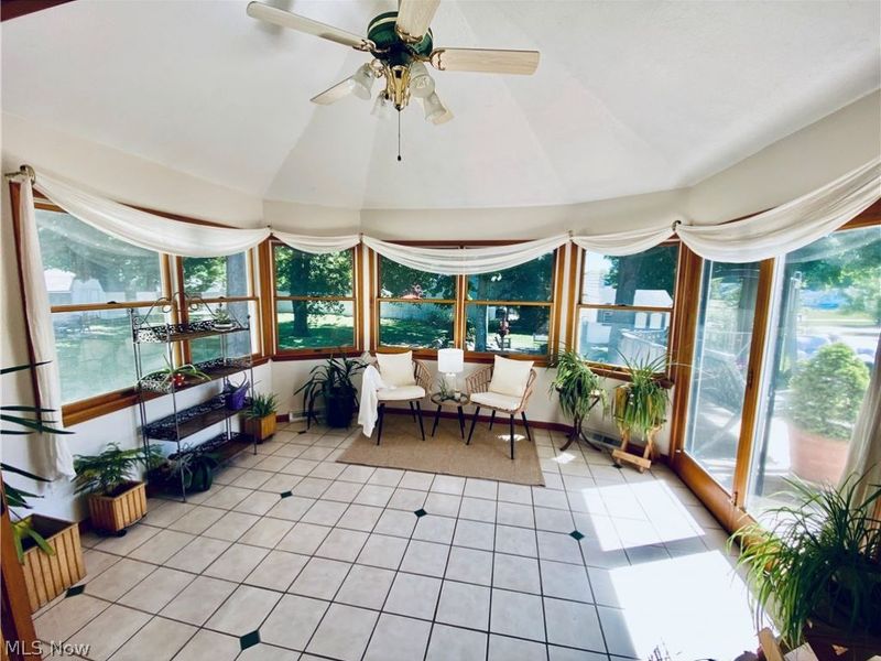 869 MOSS CANYON Drive, Amherst, OH 44001 Photo 8
