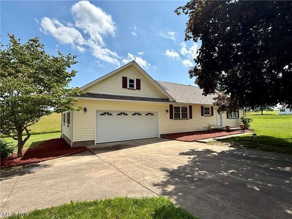 3278 Fresno Road NW, Carrollton, OH 44615