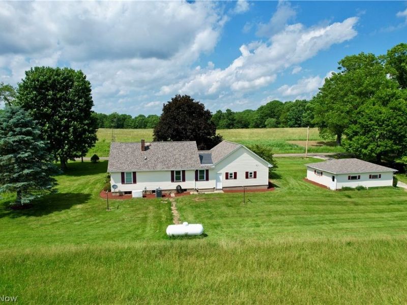 3278 Fresno Road NW, Carrollton, OH 44615 Photo 5