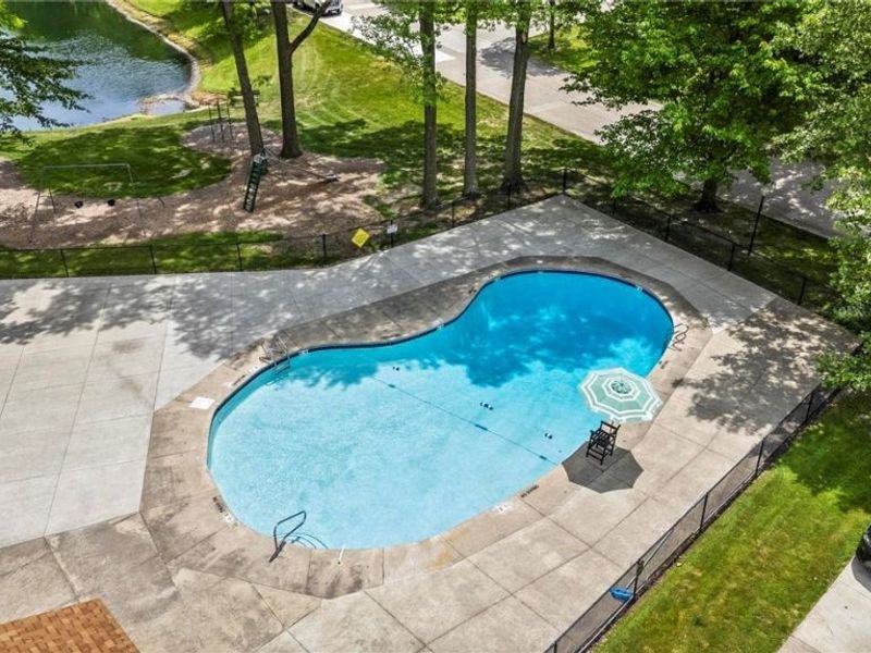 26745 Lake of the Falls Boulevard, Olmsted Falls, OH 44138 Photo 20