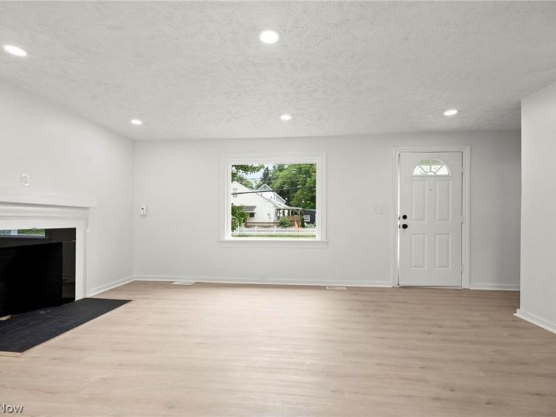191 E Martin Street , Amherst, OH 44001 Photo 11