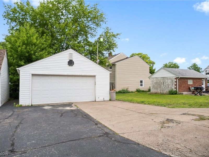 191 E Martin Street , Amherst, OH 44001 Photo 23