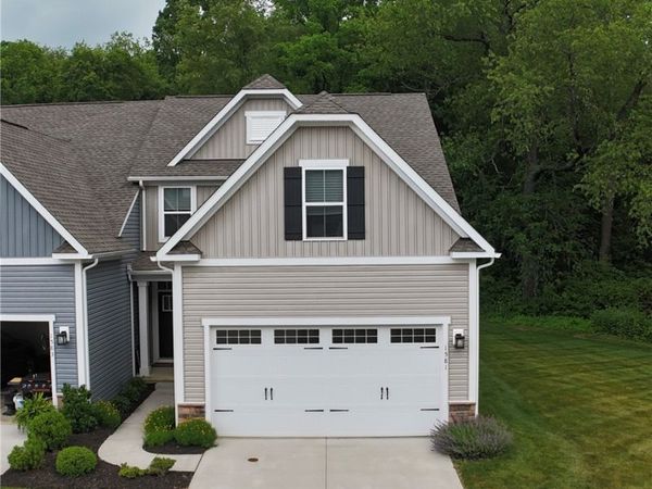 1581 Mud Brook Court , Akron, OH 44313