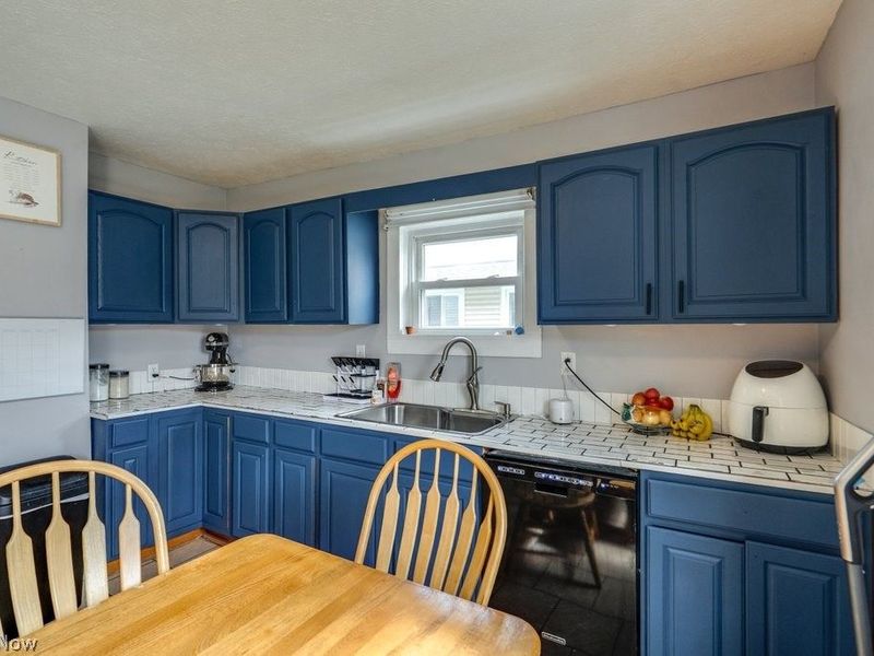 710 12th Street SW, Massillon, OH 44647 Photo 6