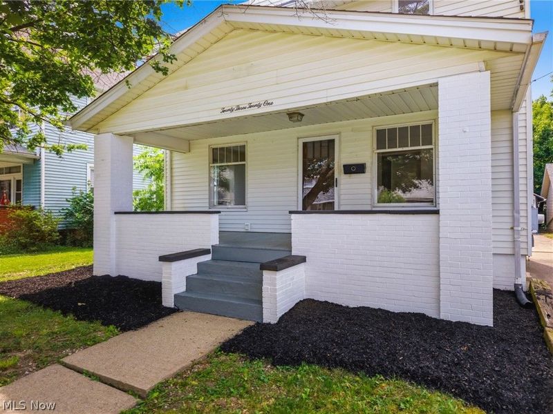 2321 S Arch Avenue S, Alliance, OH 44601 Photo 2