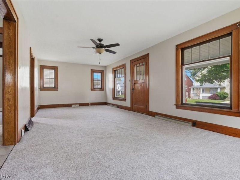 2321 S Arch Avenue S, Alliance, OH 44601 Photo 5