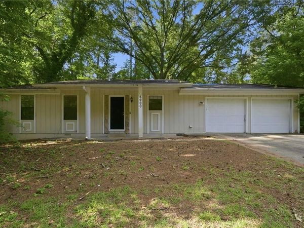 5900 Dart Drive, Lithonia, GA 30058