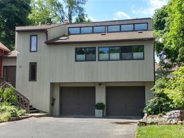 27 Hoyt Place, Rochester, NY 14610