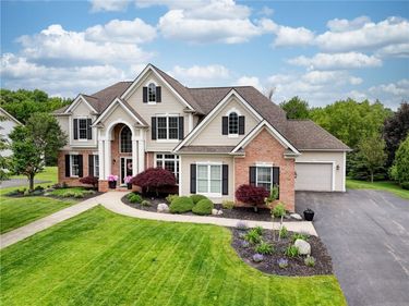 32 Watersong Trail , Webster, NY 14580