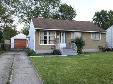 419 Cherokee Drive , Buffalo, NY 14225