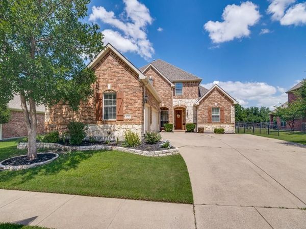6702 Lake Meadow Drive, Sachse, TX 75048
