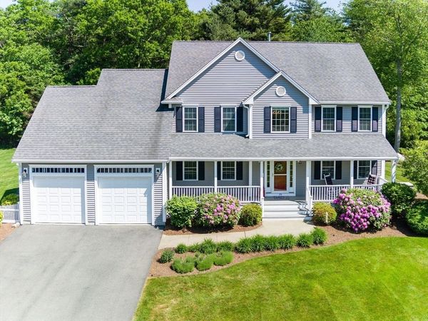 79 Foxwood Lane, Raynham, MA 02767