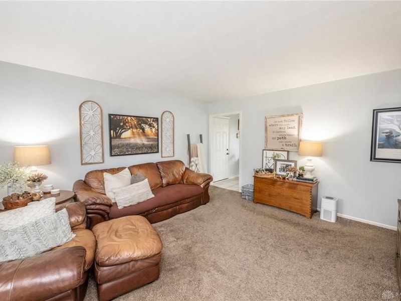 1234 Gettysburg Drive, Troy, OH 45373 Photo 3