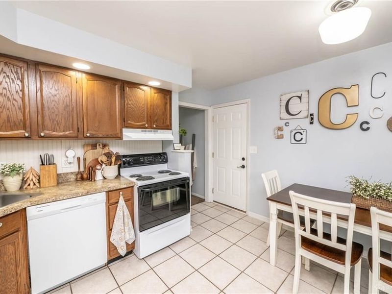 1234 Gettysburg Drive, Troy, OH 45373 Photo 9