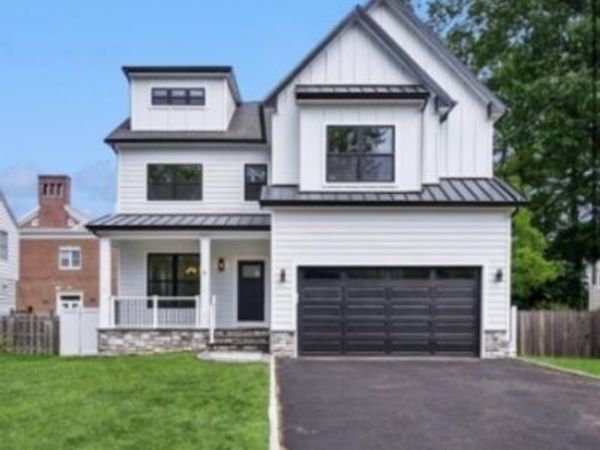 5 Briar Cliff Rd, Livingston, NJ 07039