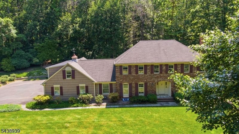 2 Tall Pines Rd, Harding, NJ 07960 Main Photo