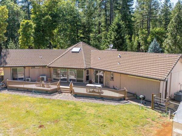 1133 Idlewild Drive, Cave Junction, OR 97523