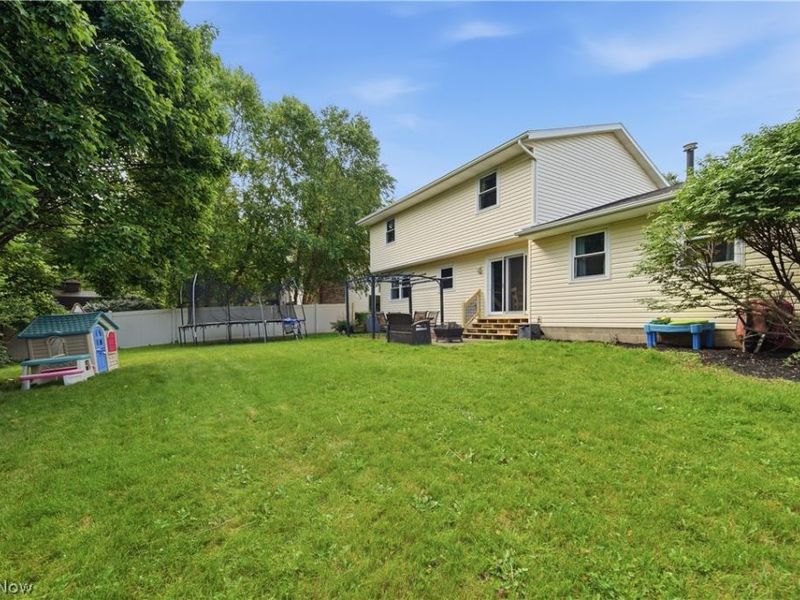 2681 Country Squire Street NW, Uniontown, OH 44685 Photo 38